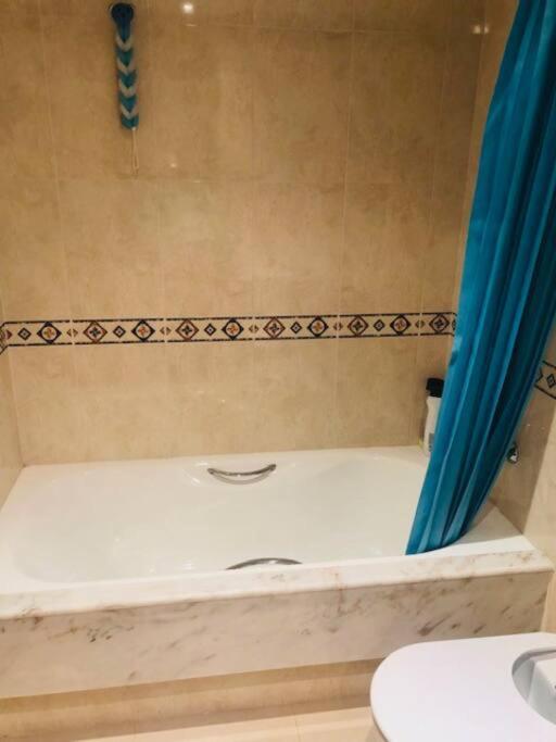 Appartamento Piso Moderno Sarria Esterno foto